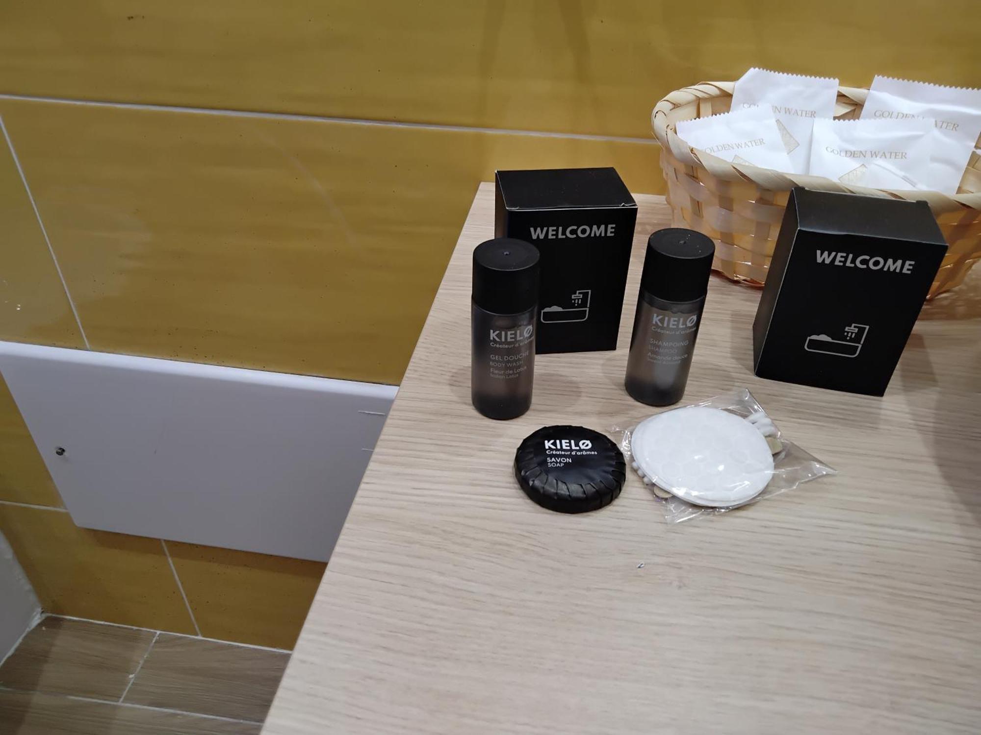 Andrew 2 Bed & Breakfast Napoli Bagian luar foto